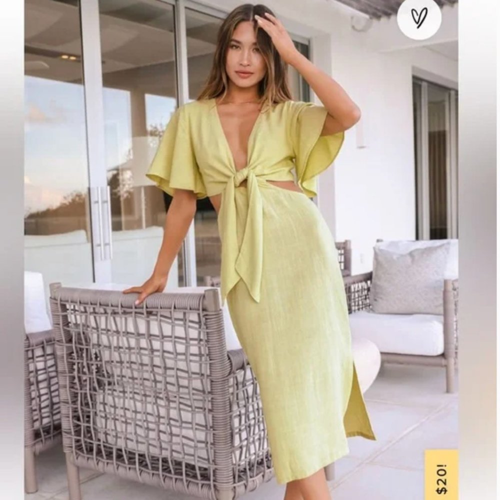 [NWT - Sold out color!] Lulus Summer Journey Light Tie-Front Cutout Midi Dress